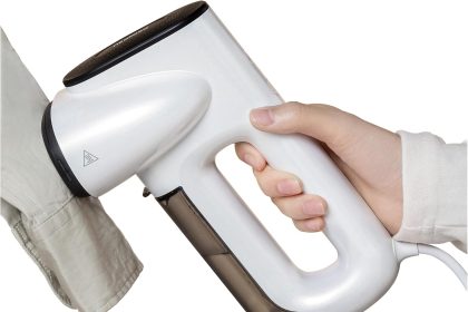 Neakasa Handheld Garment Steamer – lightweight, portable steamer for clothes, shirts, and delicate fabrics, ideal for wrinkle removal at home or while traveling