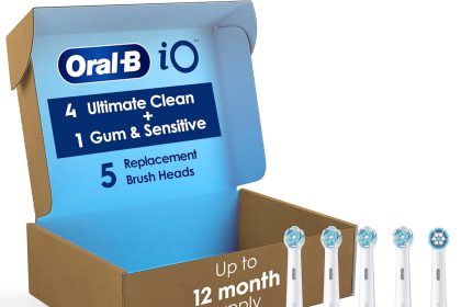 Oral-B iO Ultimate Clean Replacement Brush Heads 5-pack with smart bristle color-change technology, includes 4 Ultimate Clean and 1 Gum & Sensitive head, compatible with Oral-B iO electric toothbrushes.