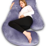Chilling Home U-shaped pregnancy pillow with removable cover, designed for maternity comfort and full-body support